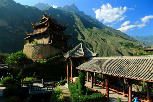 A scenic view of Aba Choubianlou