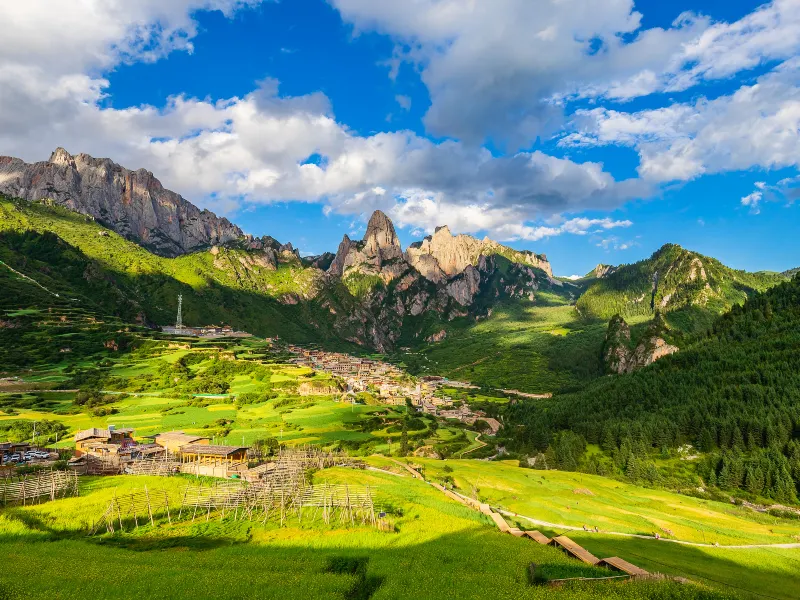 A scenic view of Aba Haxiu Yizhi