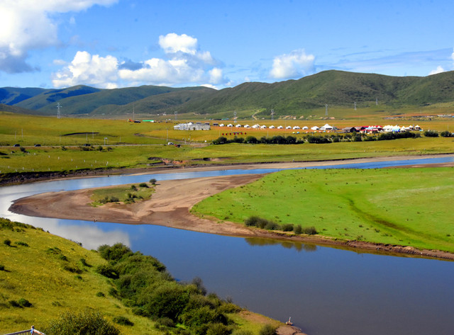 A scenic view of Aba Hongjun Changzheng Yiji