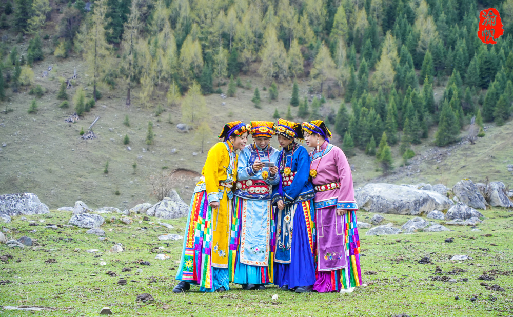 A scenic view of Aba Yingpanshan Jiangweicheng Yizhi