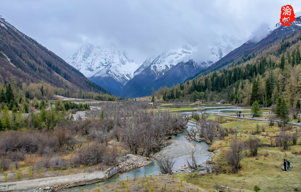 A scenic view of Aba Yingpanshan Jiangweicheng Yizhi