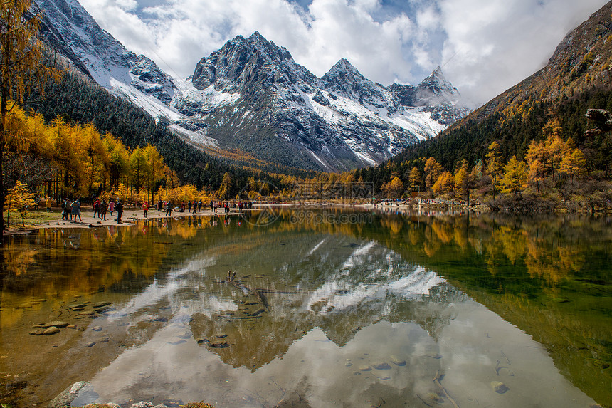 A scenic view of Aba Zengdaguan Diao