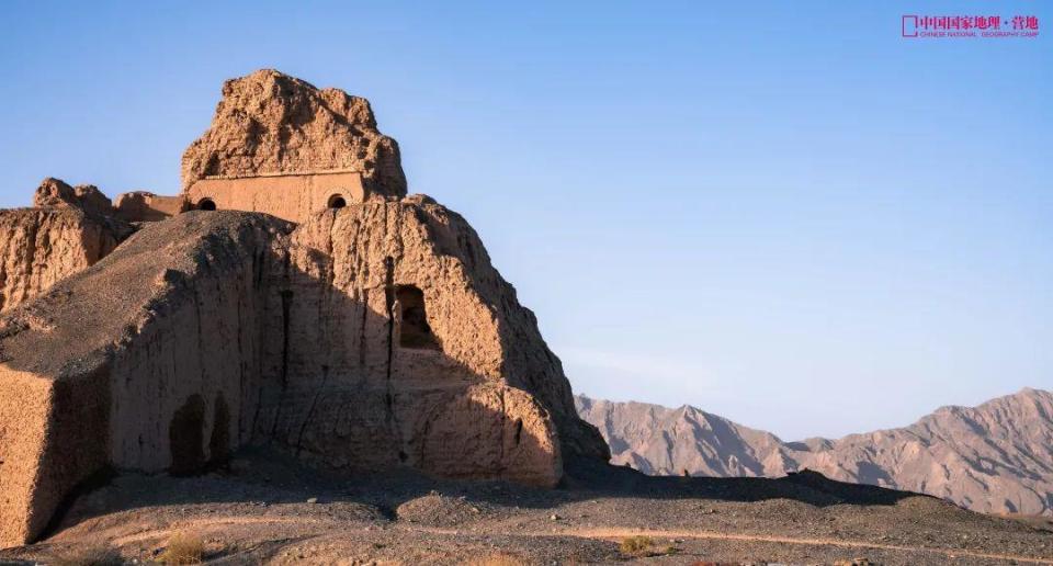 A scenic view of Aksu Kesile Tage Fosi Yizhi