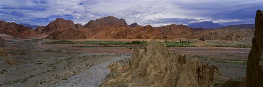 A scenic view of Aksu Kuche Dasi