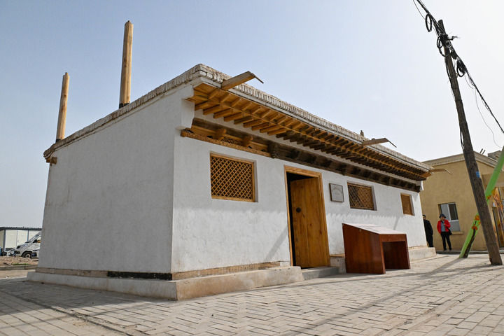 A scenic view of Aksu Kuche Youyilu Muqun