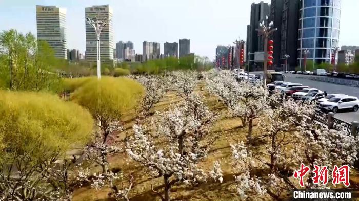 A scenic view of Aksu Tonggusi Baxi Chengzhi