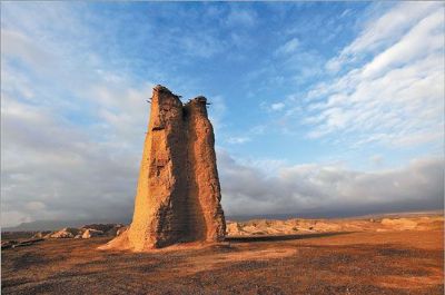 A scenic view of Aksu Wushi Tuer He Xiahe Tuer Yizhi