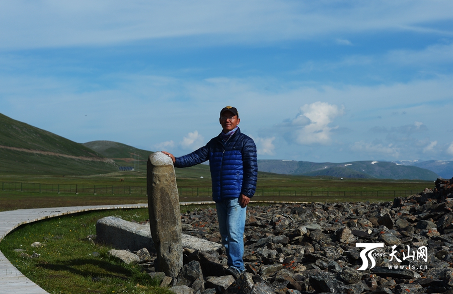 A scenic view of Altay Sanhai Zi Muzang Ji Lushi