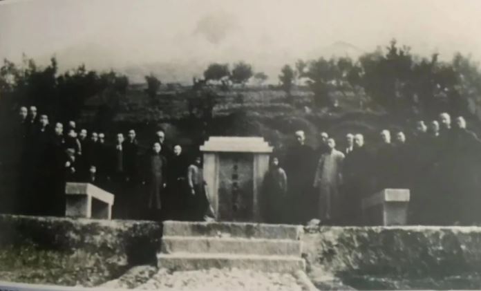A scenic view of Anqing Chenduxiu Mu