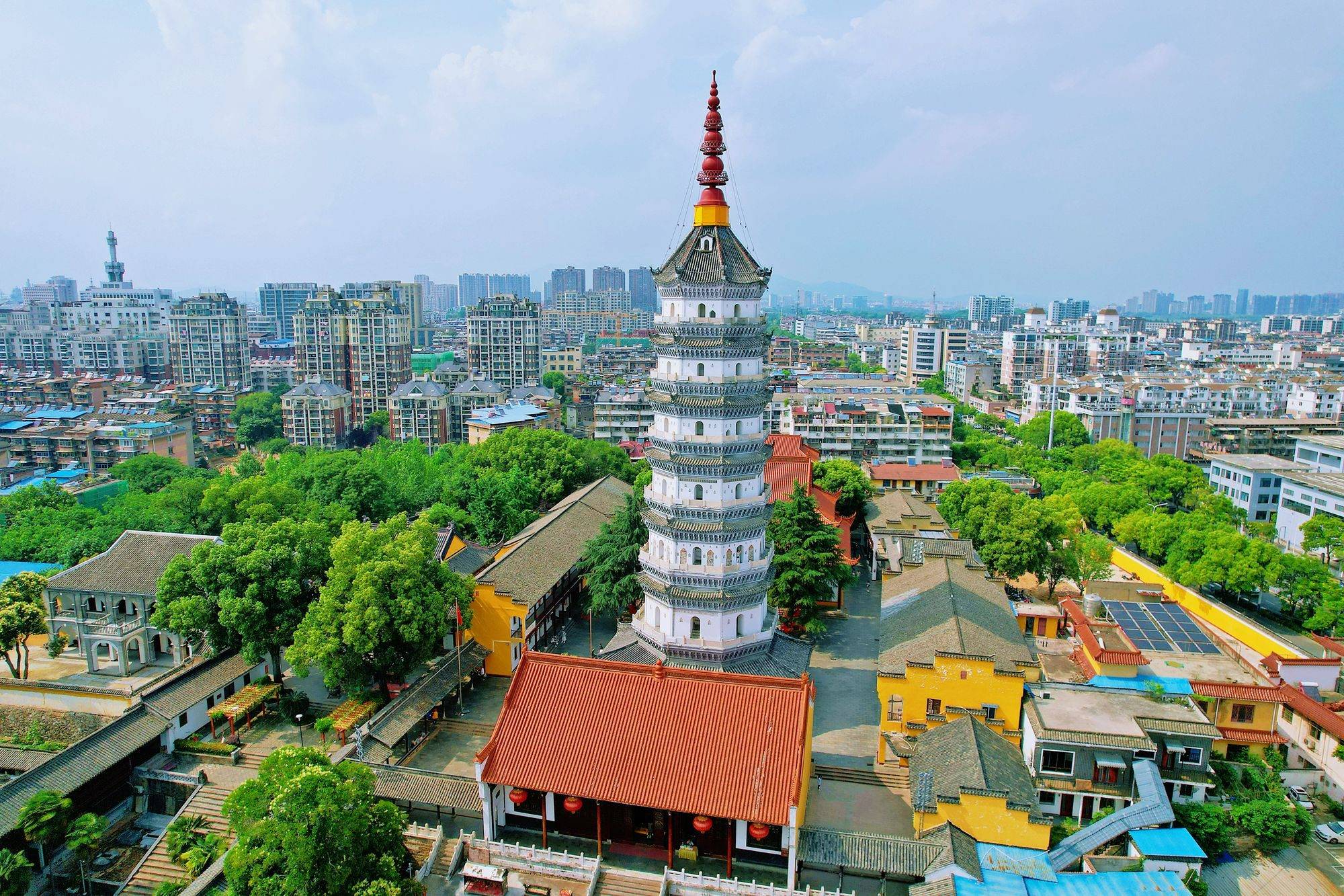A scenic view of Anqing Fayunsi Ta