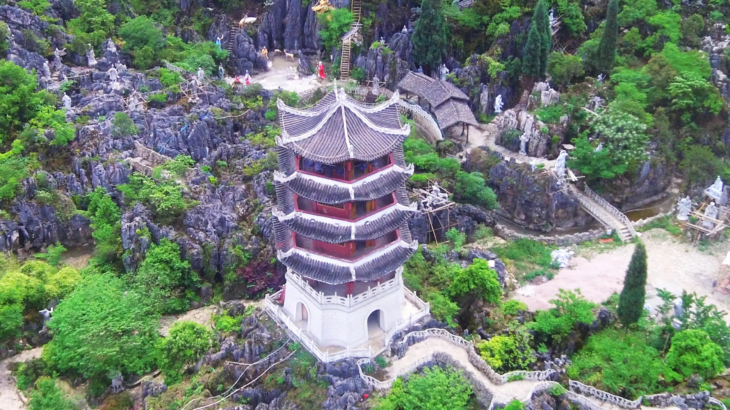 A scenic view of Anshun Ninggu Yizhi