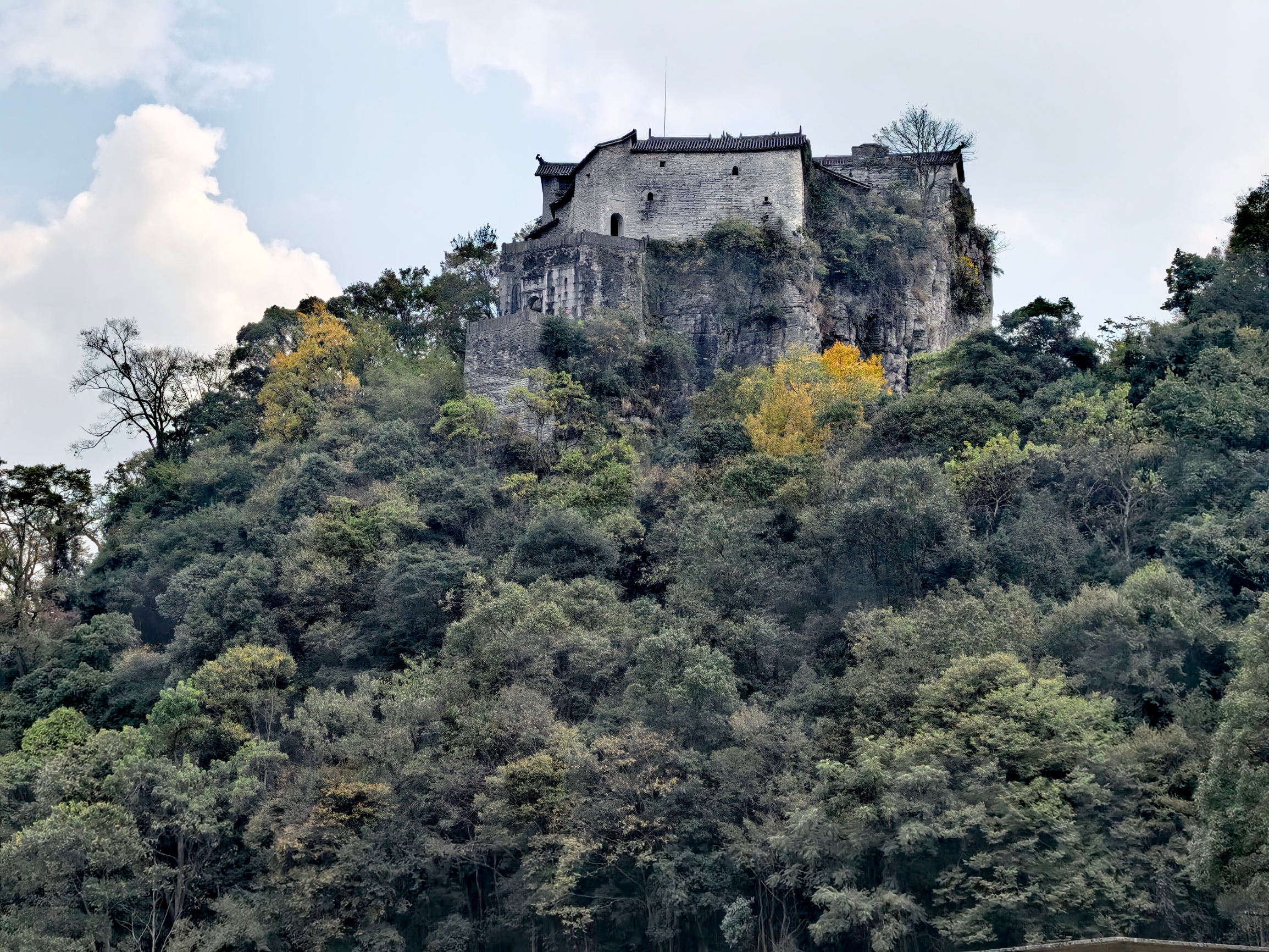 A scenic view of Anshun Tiantaishan Wulongsi