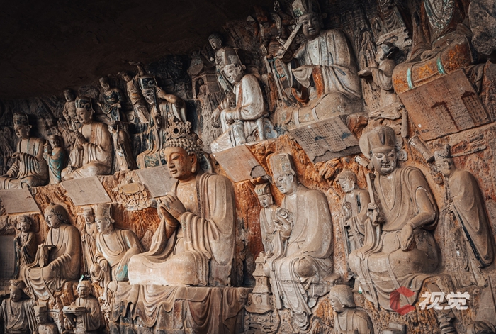 A scenic view of Anyang Honggusitayuqianfodongshiku
