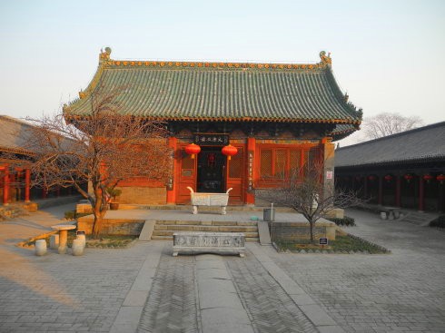 A scenic view of Anyang Huaxianxianweixianzhengfuzaoqijianzhu