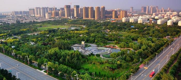 A scenic view of Anyang Huaxianxianweixianzhengfuzaoqijianzhu