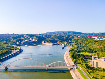 A scenic view of Anyang Yongheqiao