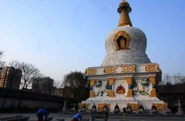 A scenic view of Baicheng Shuangta Yizhi