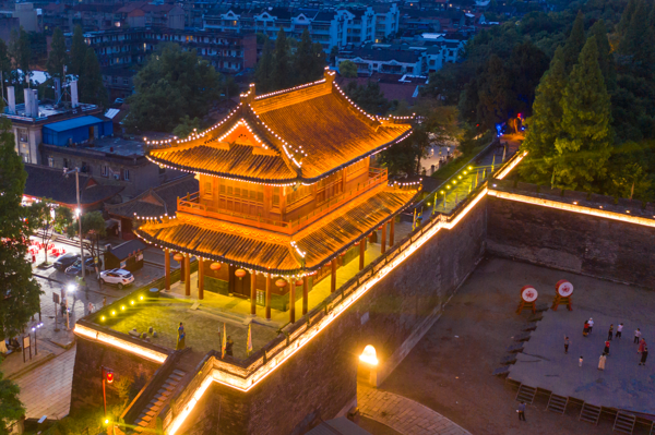 A scenic view of Baise Baigu Gaolingpo Yizhi