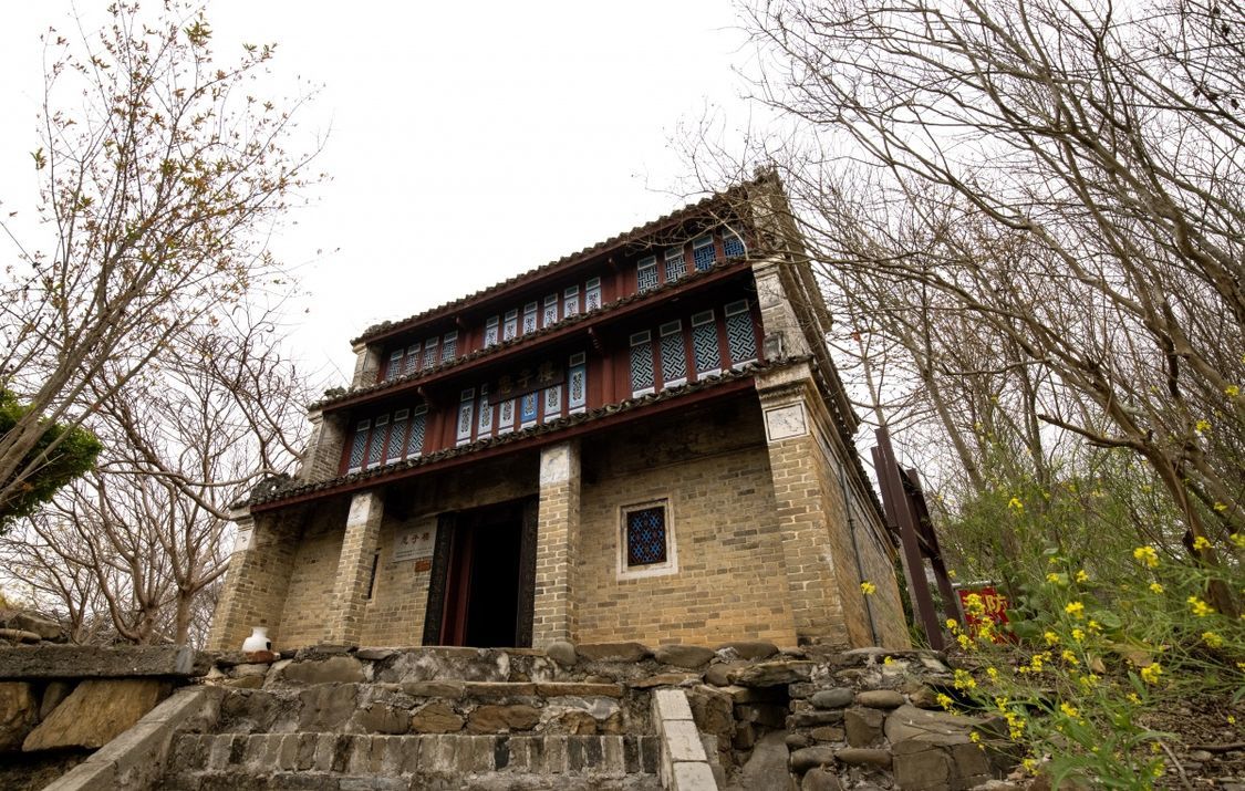 A scenic view of Baise Xilin Censhi Jiazu Jianzhuqun