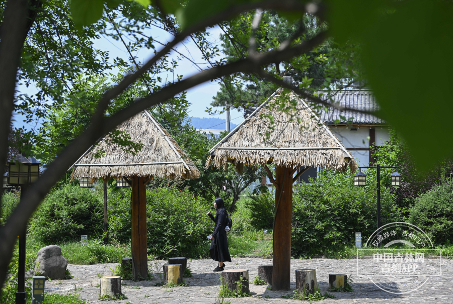 A scenic view of Baishan Gangouzi Muqun