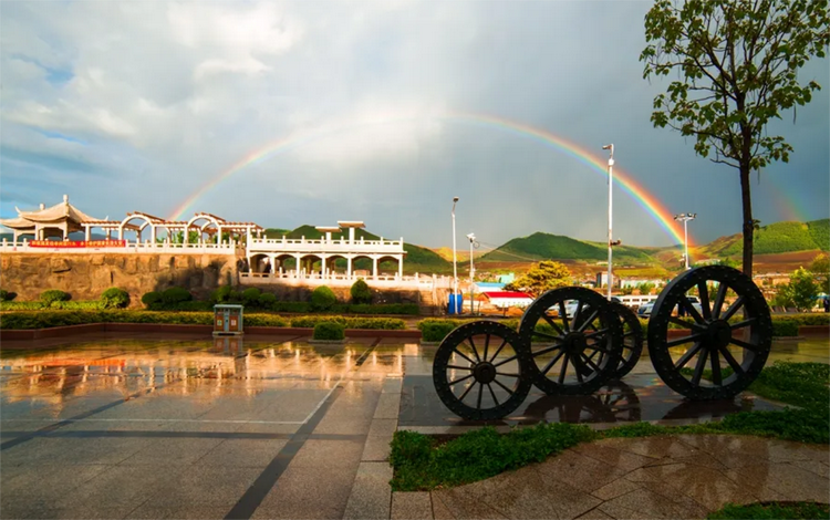 A scenic view of Baishan Gangouzi Muqun