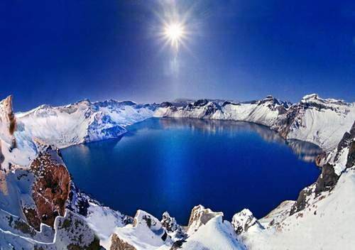 A scenic view of Baishan Yalujiang Shangyou Jishi Muqun