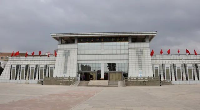 A scenic view of Baiyin Huining Hongjun Huishi Jiuzhi