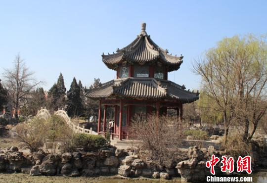A scenic view of Baoding Ancient Lotus Pond