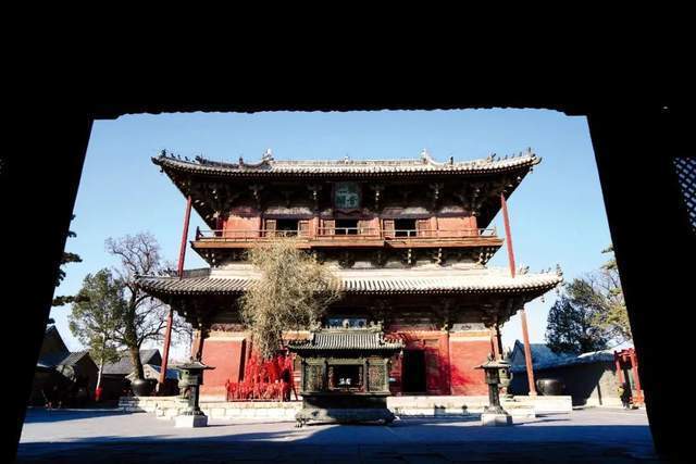 A scenic view of Baoding Bahui Temple Sutra Carvings