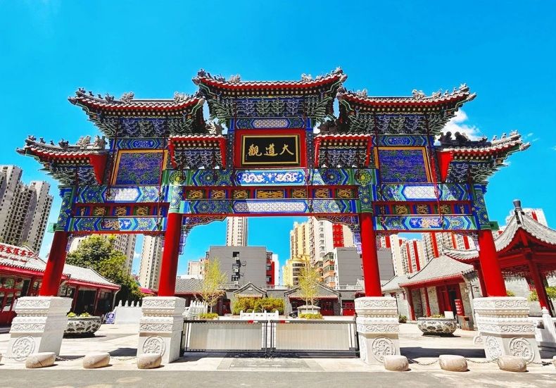 A scenic view of Baoding Dadao Guan Yuhuang Hall