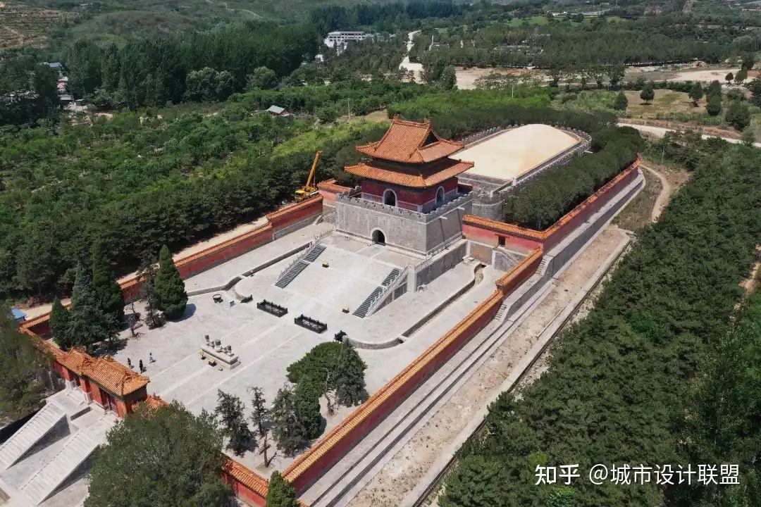 A scenic view of Baoding Dadao Guan Yuhuang Hall