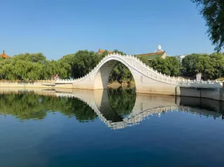 A scenic view of Baoding Fangshun Bridge