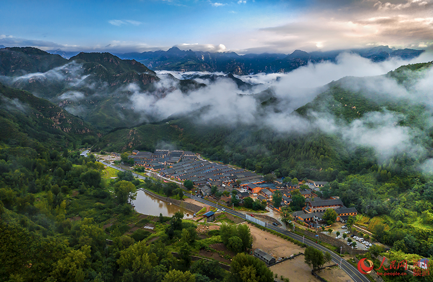 A scenic view of Baoding Guangyuan Garden