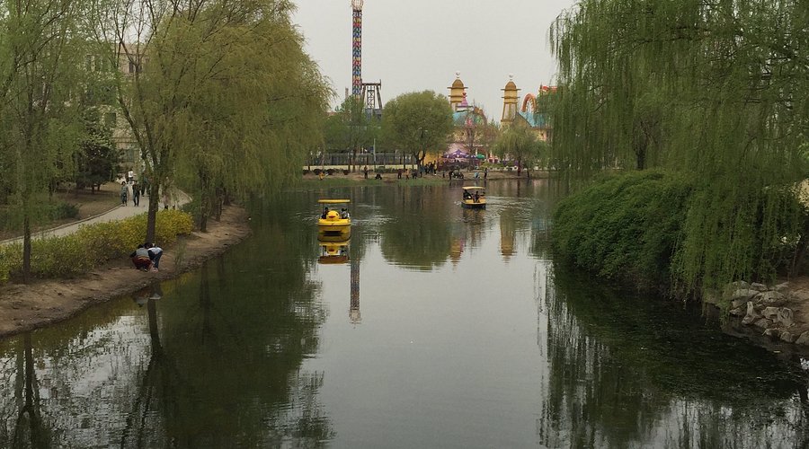 A scenic view of Baoding Guangyuan Garden