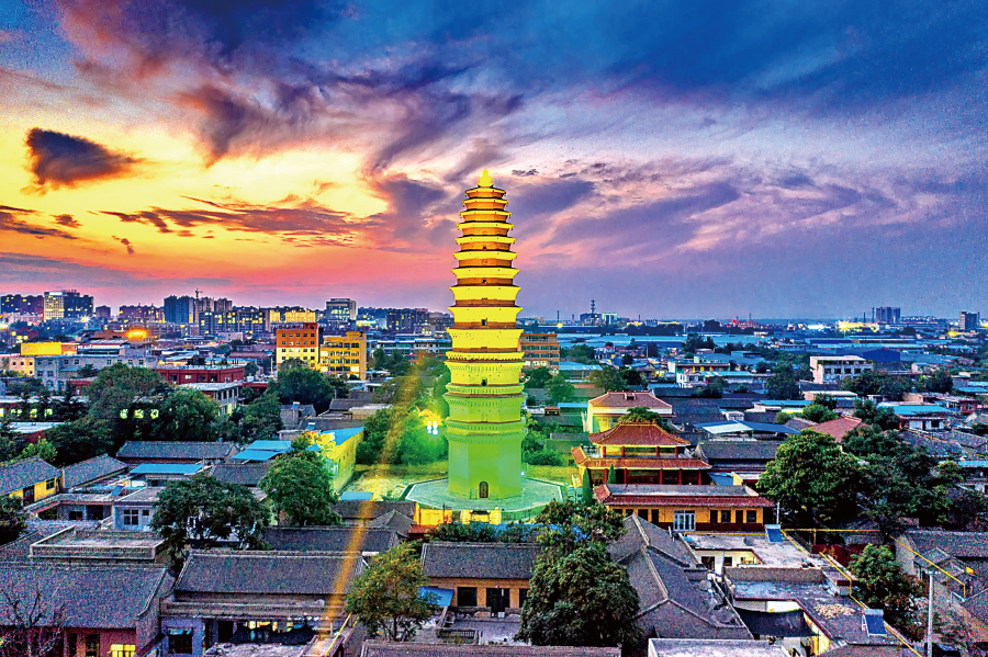 A scenic view of Baoding Jiecun Xingguo Temple Pagoda