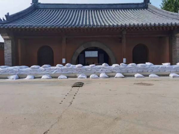 A scenic view of Baoding Kaishan Temple