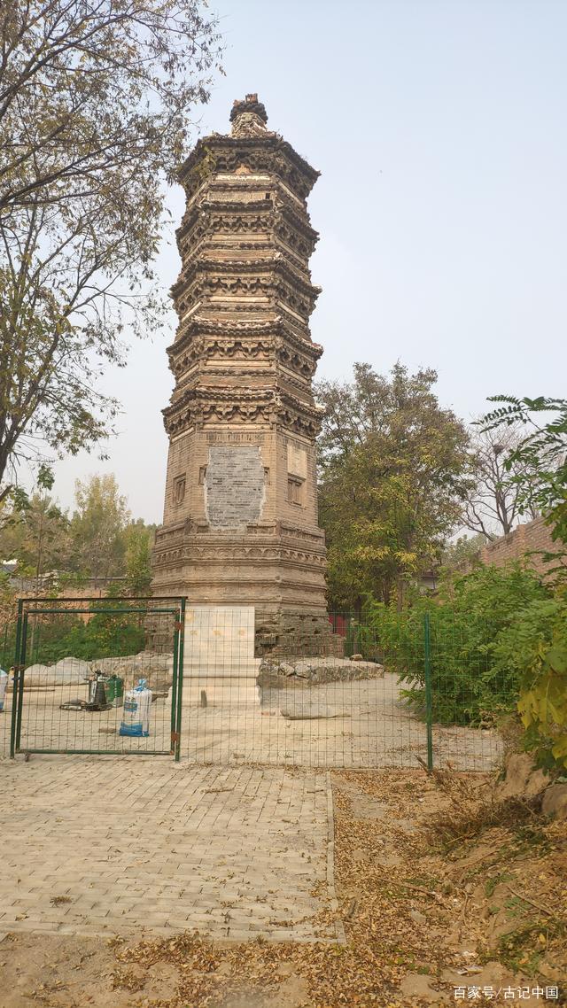 A scenic view of Baoding Wuhou Pagoda