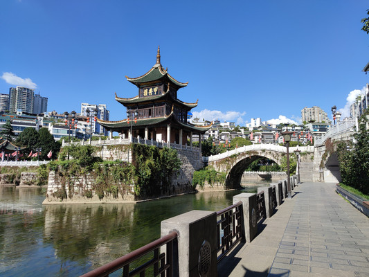 A scenic view of Baoding Wuren Bridge
