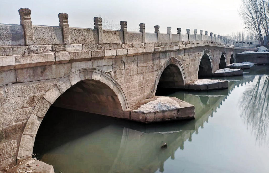 A scenic view of Baoding Xiahuliang Bridge