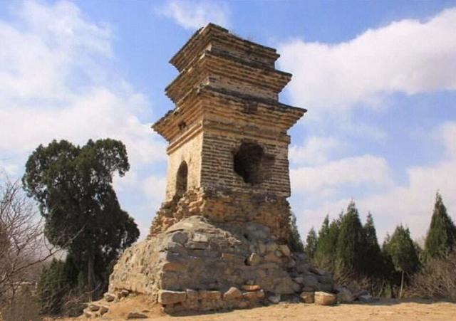 A scenic view of Baoding Yan Xiadu Ruins