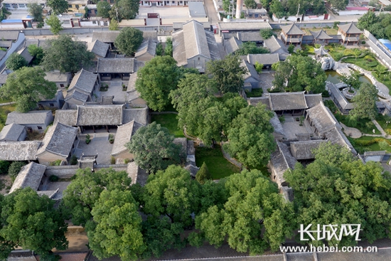 A scenic view of Baoding Yaoshan Wang Family Manor