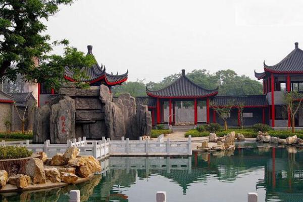 A scenic view of Baoding Yaoshan Wang Family Manor
