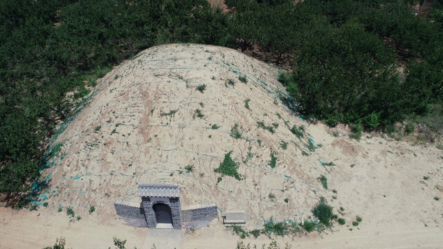 A scenic view of Baoding Zhang Rou Tomb