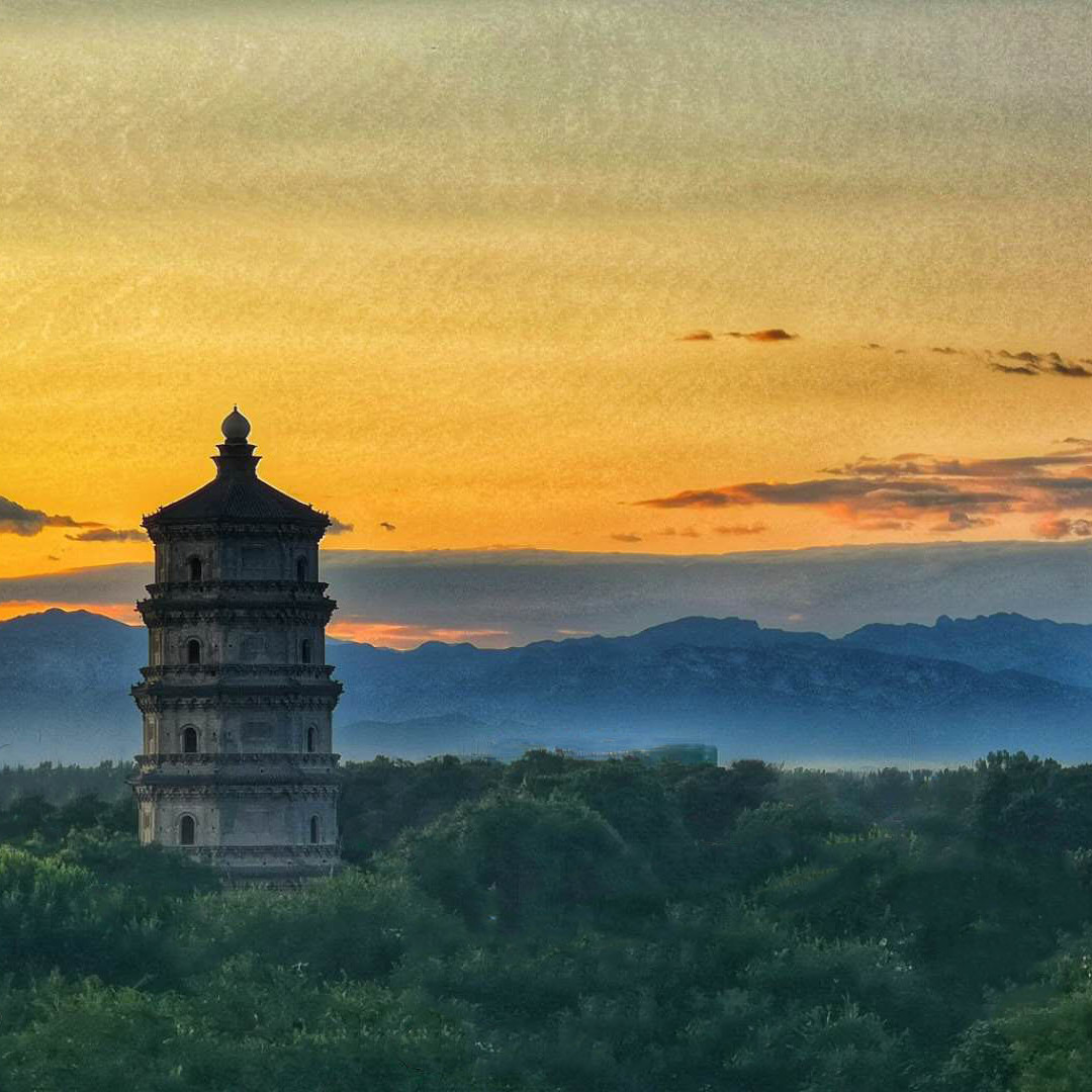 A scenic view of Baoding Zhuozhou Twin Pagodas