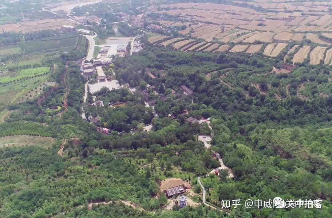 A scenic view of Baoji Fenghuangshan Site