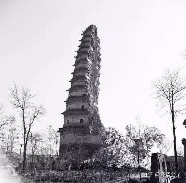 A scenic view of Baoji Jingguang Temple Pagoda