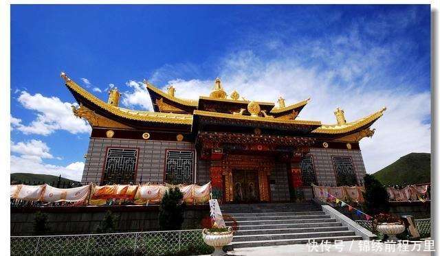 A scenic view of Baoji Jintai Abbey