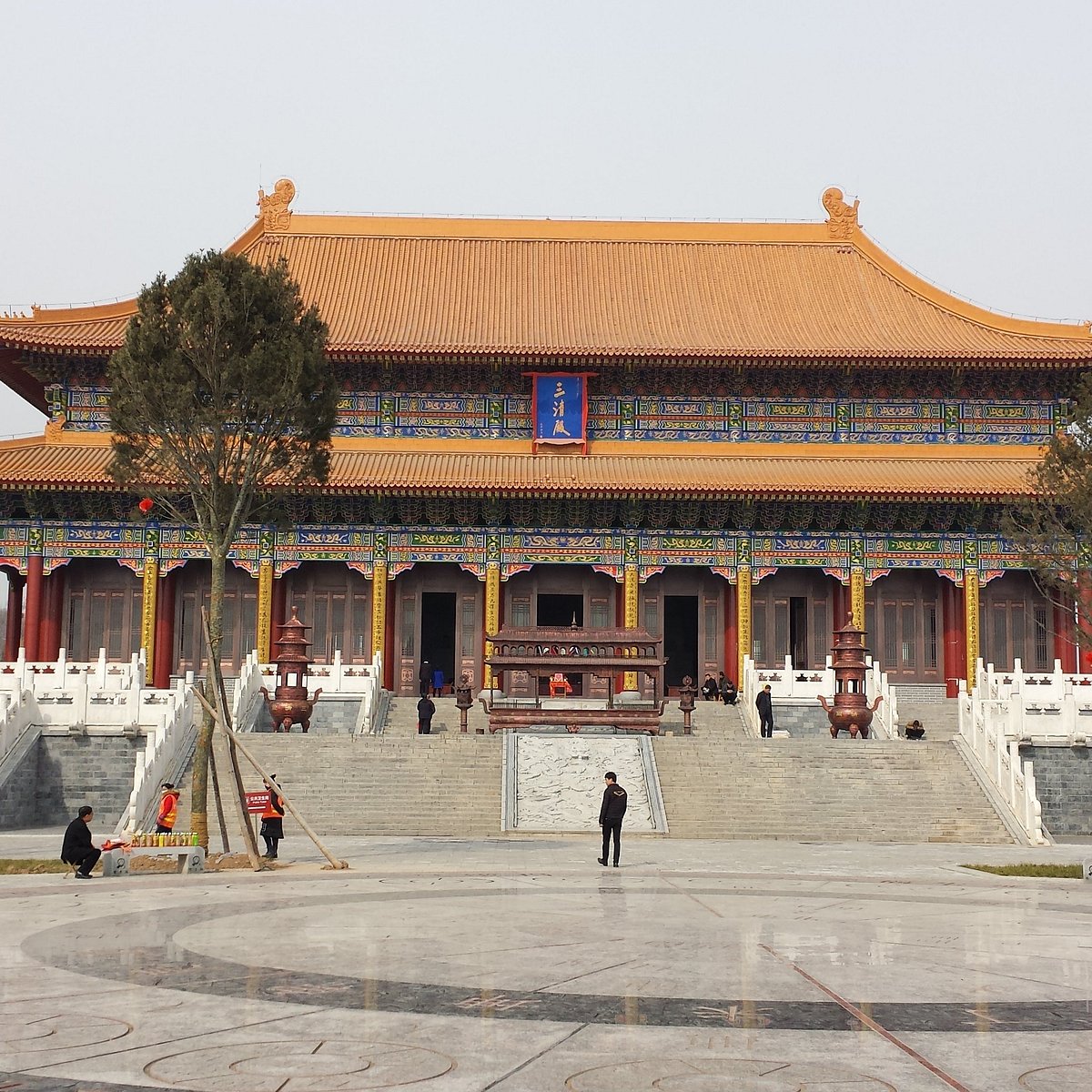 A scenic view of Baoji Jintai Abbey