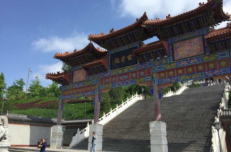 A scenic view of Baoji Jintai Abbey