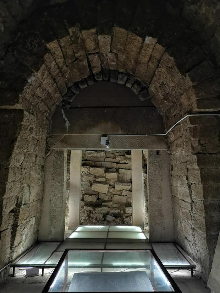 A scenic view of Baoji Li Maozhen Tomb